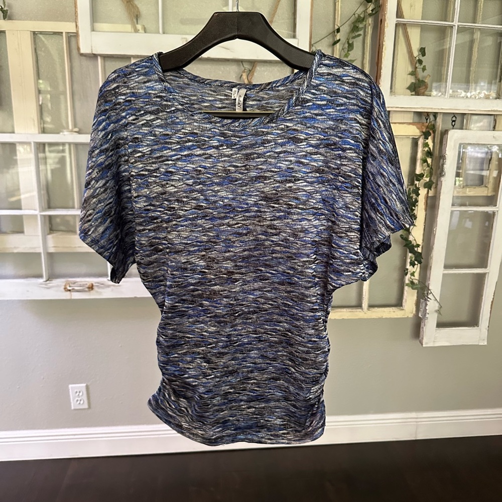 Studio Y Patterned blouse size small